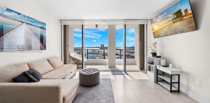 Studio à Condo à Miami, Floride  № 1839457