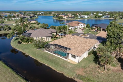 Villa ou maison à vendre à Punta Gorda, Floride: 3 chambres, 225.38 m2 № 2093724 - photo 11
