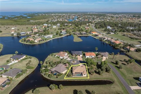 Villa ou maison à vendre à Punta Gorda, Floride: 3 chambres, 225.38 m2 № 2093724 - photo 12