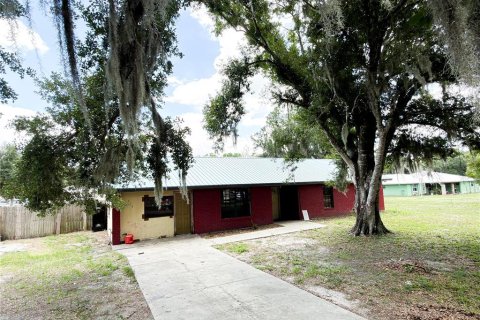 Villa ou maison à Zolfo Springs, Floride 4 chambres, 157.75 m2 № 2127047