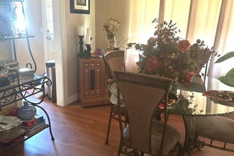 House in Saint Petersburg, Florida 2 bedrooms, 93.83 sq.m. № 1717086 - photo 6