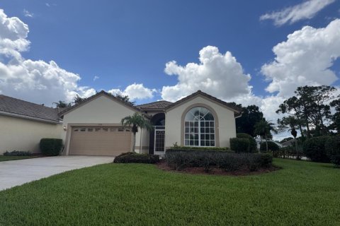 Casa en Port St. Lucie, Florida 3 dormitorios, 165.74 m2 № 2252832