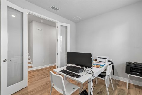 Купить виллу или дом в Тампа, Флорида 9 комнат, 253.72м2, № 2155500 - фото 27