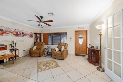 Villa ou maison à vendre à North Miami, Floride: 3 chambres, 130.06 m2 № 2042889 - photo 20