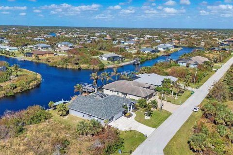 Casa en venta en Port Charlotte, Florida, 3 dormitorios, 217.95 m2 № 1438678 - foto 6