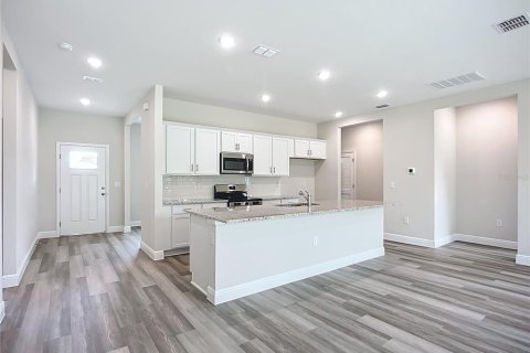 House in North Port, Florida 4 bedrooms, 168.15 sq.m. № 2167377 - photo 16
