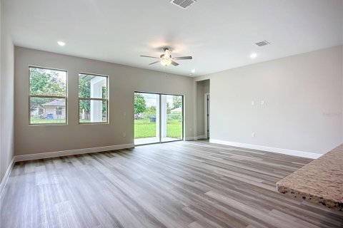 House in North Port, Florida 4 bedrooms, 168.15 sq.m. № 2167377 - photo 20