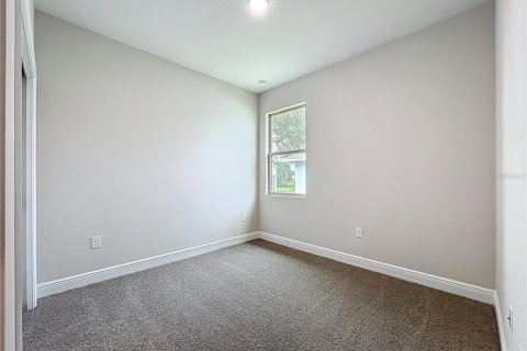 House in North Port, Florida 4 bedrooms, 168.15 sq.m. № 2167377 - photo 26