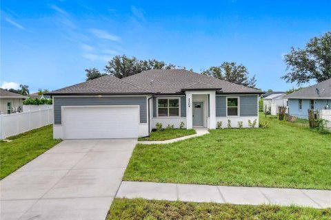 House in North Port, Florida 4 bedrooms, 168.15 sq.m. № 2167377 - photo 4