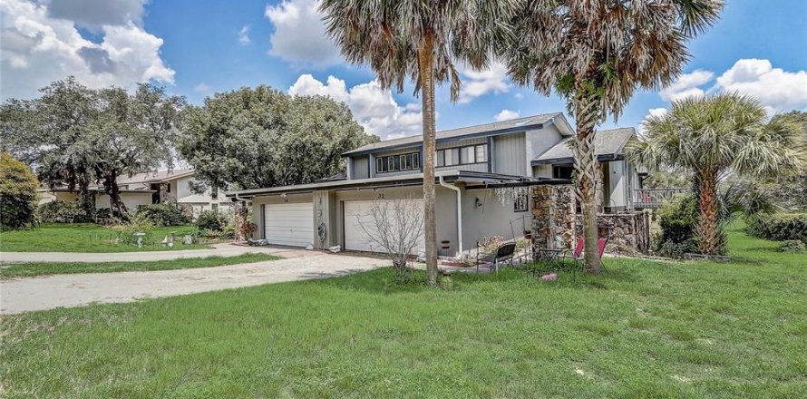 Touwnhouse à Haines City, Floride 2 chambres, 181.72 m2 № 1904263