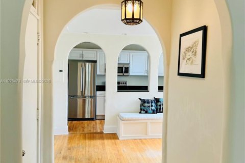 Copropriété à louer à Miami, Floride: 2 chambres, 92.34 m2 № 1986943 - photo 4