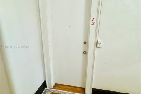 Copropriété à louer à Miami, Floride: 2 chambres, 92.34 m2 № 1986943 - photo 24