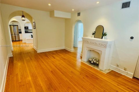 Copropriété à louer à Miami, Floride: 2 chambres, 92.34 m2 № 1986943 - photo 13