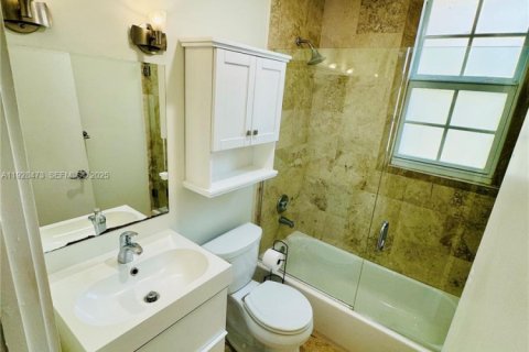 Copropriété à louer à Miami, Floride: 2 chambres, 92.34 m2 № 1986943 - photo 20