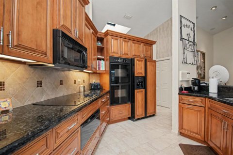 Купить виллу или дом в Бока-Ратон, Флорида 8 комнат, 256.04м2, № 2086220 - фото 18