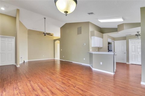 House in Davenport, Florida 3 bedrooms, 138.15 sq.m. № 1901978 - photo 4
