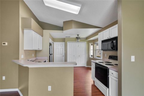 House in Davenport, Florida 3 bedrooms, 138.15 sq.m. № 1901978 - photo 6