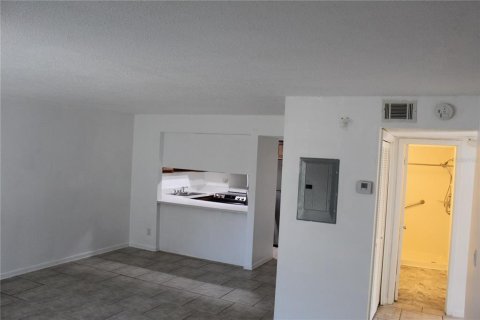 Copropriété à vendre à Holiday, Floride: 2 chambres, 80.82 m2 № 2093492 - photo 15
