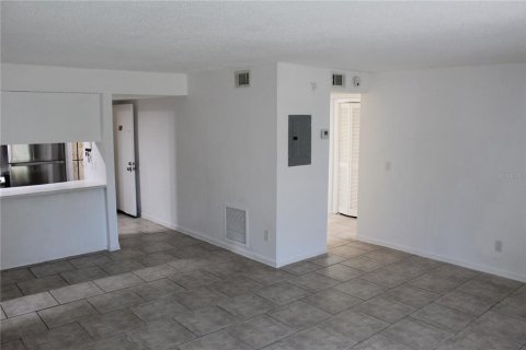 Copropriété à vendre à Holiday, Floride: 2 chambres, 80.82 m2 № 2093492 - photo 14