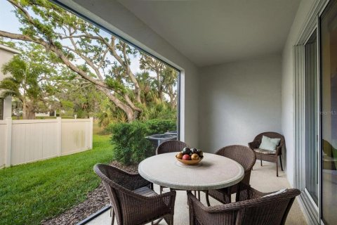 Townhouse in Sarasota, Florida 3 bedrooms, 155.43 sq.m. № 2218747 - photo 17