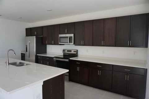 Купить виллу или дом в Гроувленд, Флорида 3 комнаты, 222.59м2, № 1793543 - фото 9