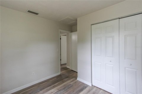 House in Citrus Springs, Florida 3 bedrooms, 116.5 sq.m. № 1819516 - photo 19