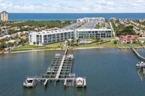 Condo in Melbourne Beach, Florida, 3 bedrooms  № 1792218 - photo 1