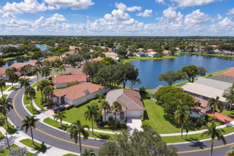 Casa en Boynton Beach, Florida 3 dormitorios, 214.79 m2 № 2388482