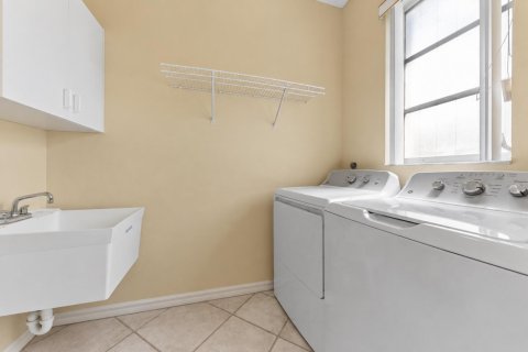 Casa en venta en Boynton Beach, Florida, 3 dormitorios, 214.79 m2 № 2388482 - foto 21