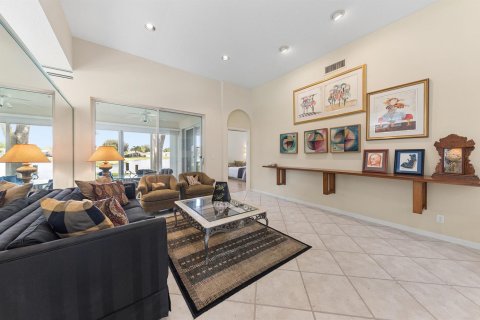 Casa en venta en Boynton Beach, Florida, 3 dormitorios, 214.79 m2 № 2388482 - foto 4