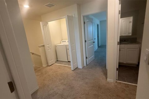 Townhouse in Winter Garden, Florida 3 bedrooms, 145.67 sq.m. № 1898881 - photo 23