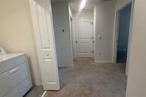 Townhouse in Winter Garden, Florida 3 bedrooms, 145.67 sq.m. № 1898881 - photo 25