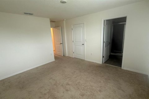 Townhouse in Winter Garden, Florida 3 bedrooms, 145.67 sq.m. № 1898881 - photo 18