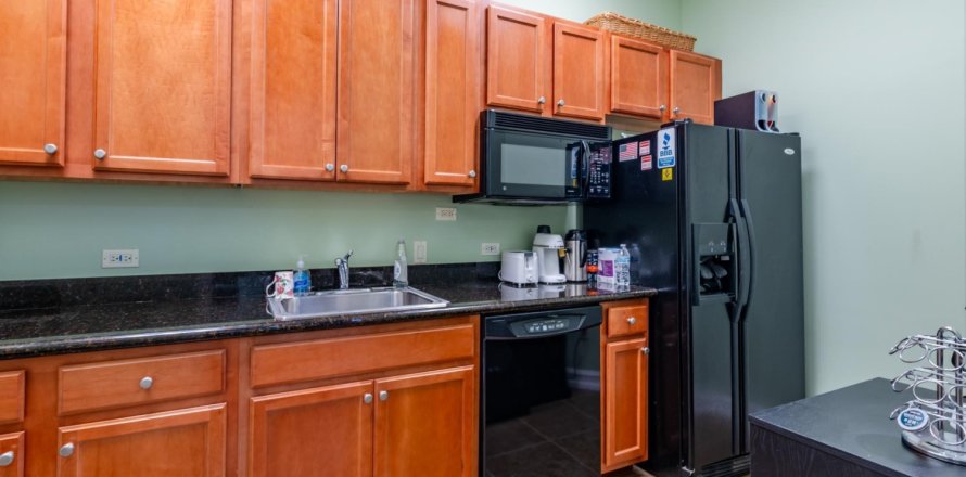 Commercial property in Jupiter, Florida № 1068111