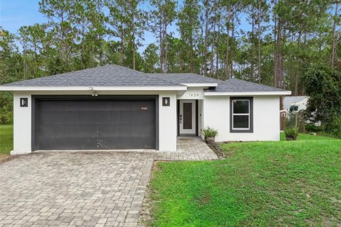Casa en DeLand, Florida 3 dormitorios, 119.38 m2 № 2385583