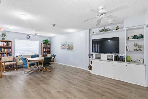 Condo in Bradenton, Florida, 2 bedrooms  № 2103630 - photo 24