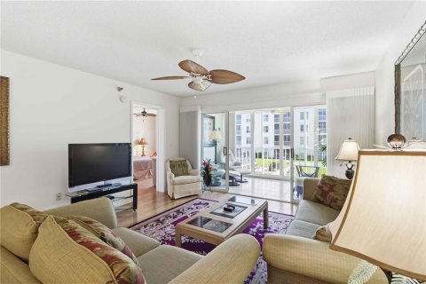 Condo in Bradenton, Florida, 2 bedrooms  № 2103630 - photo 5