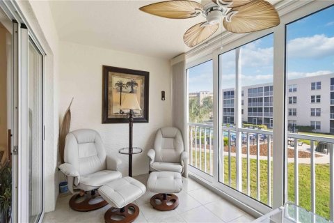 Condo in Bradenton, Florida, 2 bedrooms  № 2103630 - photo 13