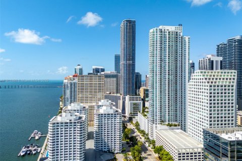 Condo in Miami, Florida, 2 bedrooms  № 1755915 - photo 29