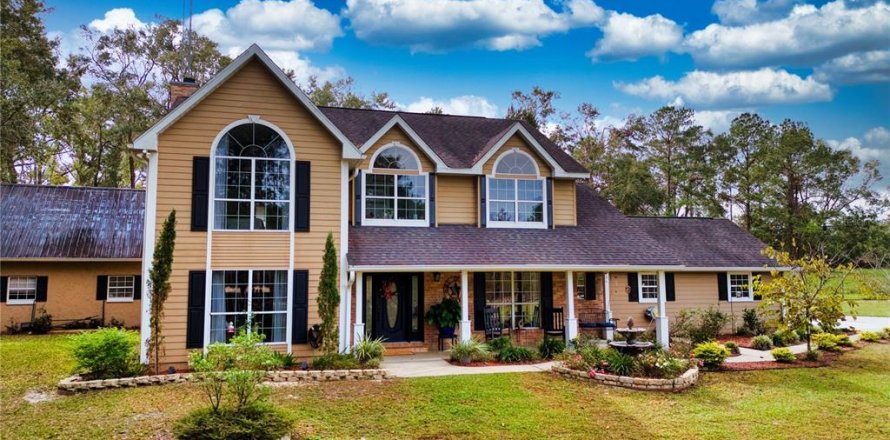 House in Lake City, Florida 4 bedrooms, 231.51 sq.m. № 1798174