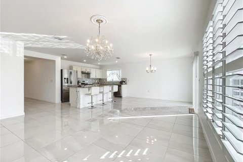 Купить виллу или дом в Маскотт, Флорида 7 комнат, 142.79м2, № 1541818 - фото 19