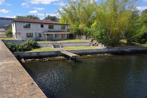 Immobilier commercial à vendre à Tampa, Floride: 223.34 m2 № 2206233 - photo 2