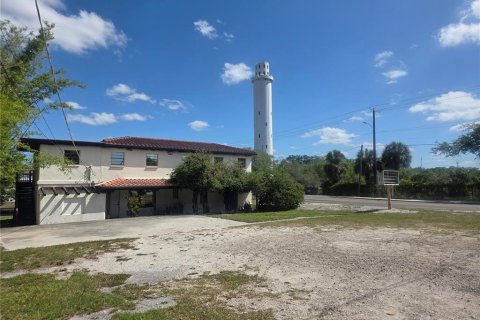 Immobilier commercial à Tampa, Floride 223.34 m2 № 2206233