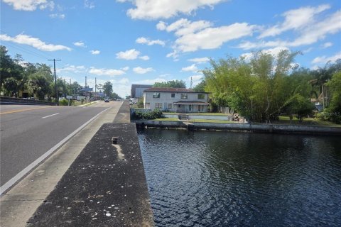 Immobilier commercial à vendre à Tampa, Floride: 223.34 m2 № 2206233 - photo 8