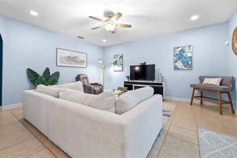 House in Ruskin, Florida 4 bedrooms, 230.58 sq.m. № 1767494 - photo 17