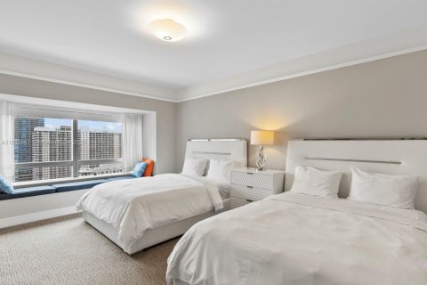 Купить кондоминиум в Майами, Флорида 2 спальни, 162.3м2, № 1932001 - фото 13