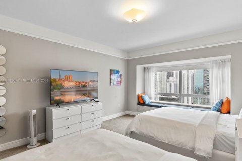 Купить кондоминиум в Майами, Флорида 2 спальни, 162.3м2, № 1932001 - фото 15