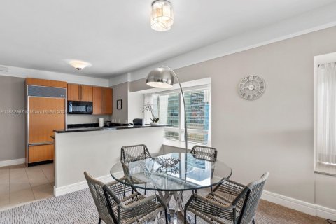 Купить кондоминиум в Майами, Флорида 2 спальни, 162.3м2, № 1932001 - фото 5