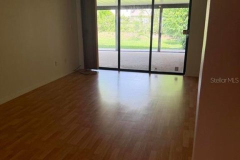 Duplex in Merrit Island, Florida 2 bedrooms, 147.34 sq.m. № 2258339 - photo 14