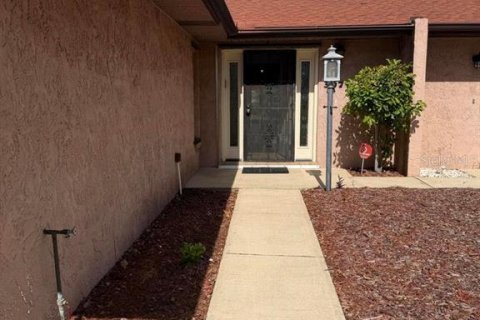 Duplex in Merrit Island, Florida 2 bedrooms, 147.34 sq.m. № 2258339 - photo 8